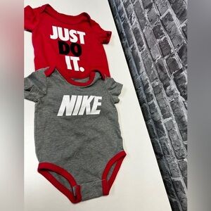 Nike‎ onesies